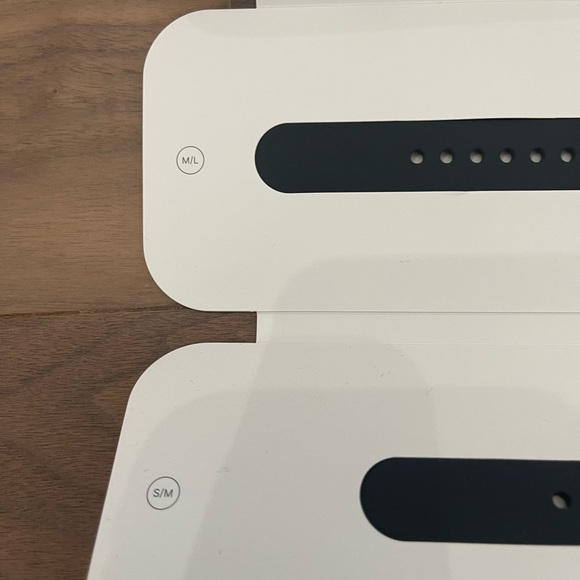 NWOT 41 MM Midnight Apple Watch Band - Picture 3 of 4